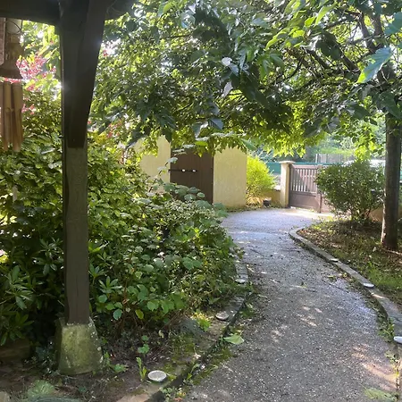 L'agreable Maison De Noisy, Calme, T5