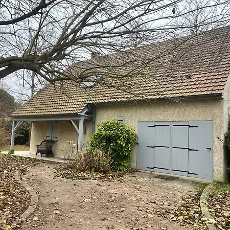 L'agreable Maison De Noisy, Calme, T5 Holiday home *